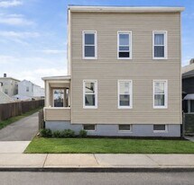 23-25 Albion Ave, Unit 1 in Paterson, NJ - Building Photo