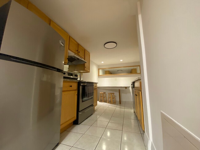 90 Bynner St, Unit B in Boston, MA - Building Photo - Building Photo