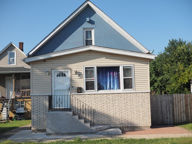 32 156th St in Calumet City, IL - Building Photo - Building Photo