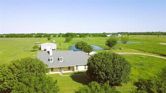 16445 Co Rd 221 in Forney, TX - Building Photo