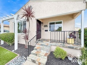 2651 Covington Rd in San Diego, CA - Building Photo - Building Photo
