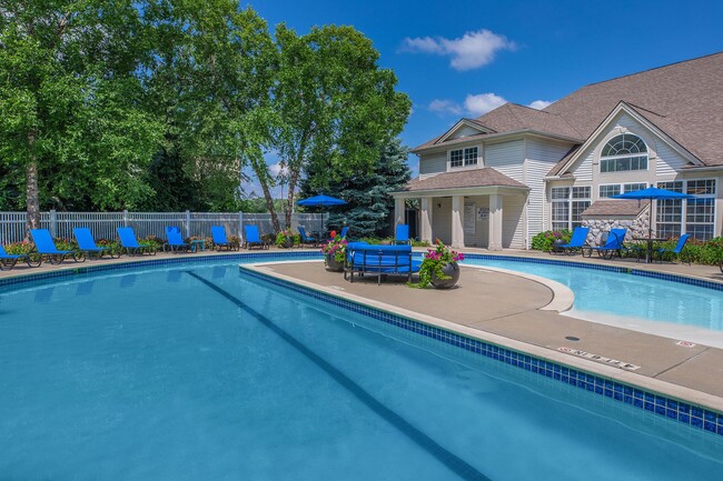 Huntington Parc in Oak Park, MI - Building Photo - Building Photo