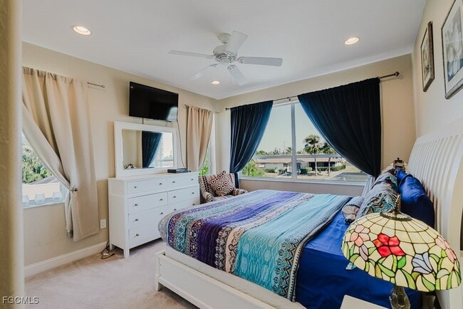 property at 1827 SE 12th St