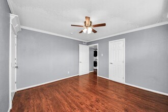 1529 Wirt Rd in Houston, TX - Building Photo - Building Photo