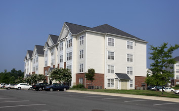 County Center Crossing in Woodbridge, VA - Foto de edificio - Building Photo