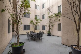 City Park Apartments in Los Angeles, CA - Building Photo - Building Photo