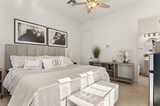 505 SW 16th Ct in Fort Lauderdale, FL - Foto de edificio - Building Photo