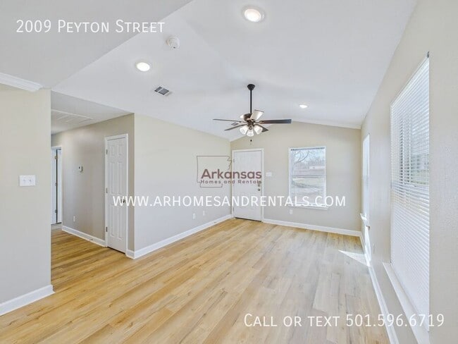 2009 Peyton St in Little Rock, AR - Building Photo - Building Photo