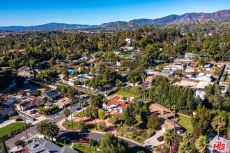 10440 Johanna Ave in Los Angeles, CA - Building Photo - Building Photo