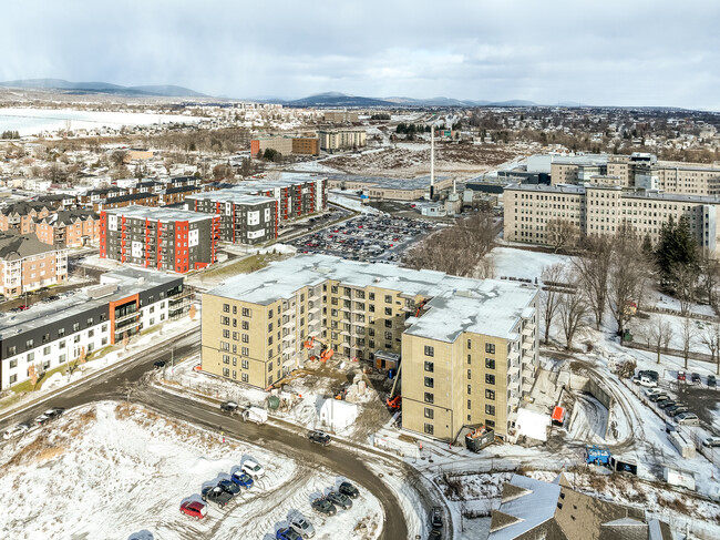 L'Astral in Québec, QC - Building Photo - Building Photo