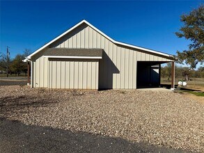 1353 Red Town Rd in Elgin, TX - Building Photo - Building Photo