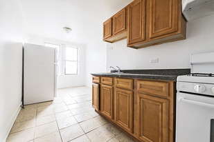 808 W 76th St Apartamentos