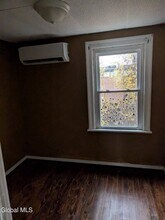 318 27th St in Watervliet, NY - Foto de edificio - Building Photo