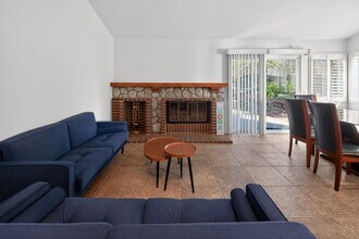 11494 Windy Summit Pl in San Diego, CA - Building Photo - Building Photo