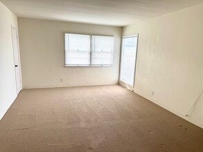 1041 Ocean Park Blvd, Unit #D in Santa Monica, CA - Building Photo - Building Photo