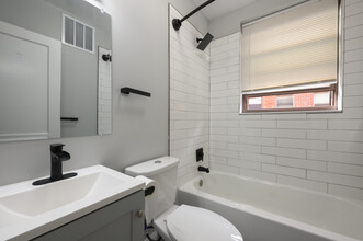 Lennox Apartments in Philadelphia, PA - Building Photo - Interior Photo