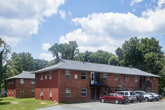 Ivy Manor Apartments in Winston-Salem, NC - Building Photo - Building Photo