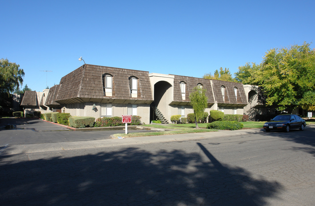 Matheson Apartments in Sacramento, CA - Foto de edificio