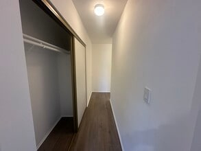 5950 Buckingham Pky, Unit 511 in Culver City, CA - Foto de edificio - Building Photo