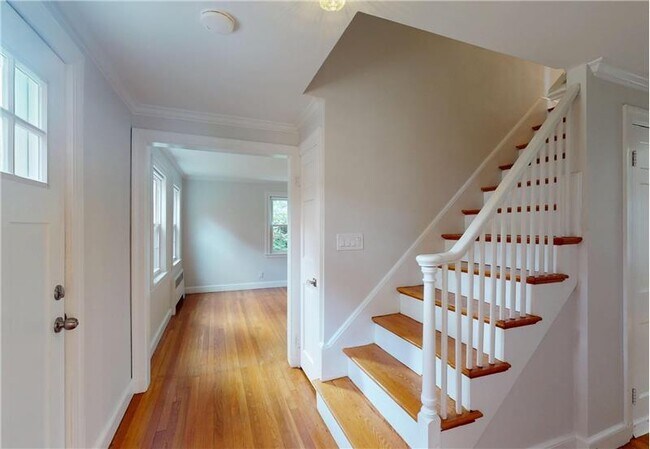 33 Jackson St in Wellesley, MA - Building Photo - Building Photo