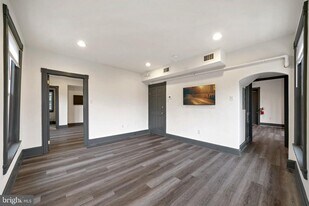 119 S Broad St in Kennett Square, PA - Building Photo