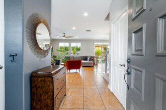 282 Paseo Vista Cir in Palm Desert, CA - Building Photo - Building Photo