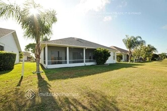 7077 Hazeltine Cir in Lakeland, FL - Foto de edificio - Building Photo
