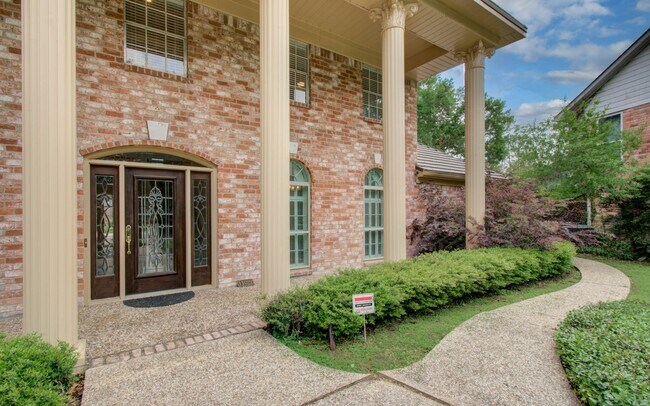 11022 Riverview Dr in Houston, TX - Building Photo - Building Photo