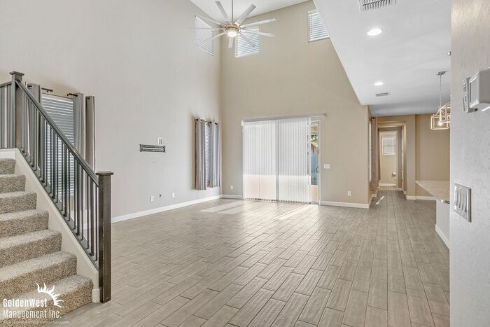 887 W Santa Gertrudis Trail in San Tan Valley, AZ - Building Photo