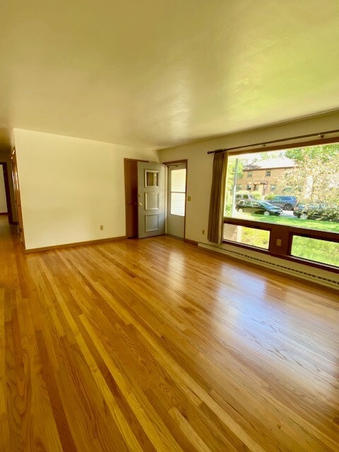 310 Eugenia Ave in Madison, WI - Foto de edificio - Building Photo