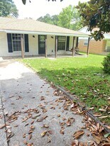 1207 S 10th St in Leesville, LA - Building Photo