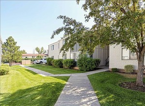 Goldstone Place Apartments in Clearfield, UT - Building Photo - Building Photo