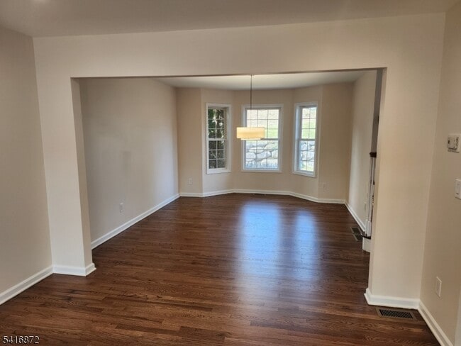 27 Cypress Ln in Hamburg, NJ - Building Photo - Building Photo