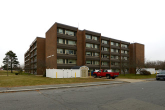 Fitzsimmons Arms in Taunton, MA - Building Photo - Building Photo