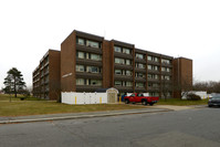 Fitzsimmons Arms in Taunton, MA - Foto de edificio - Building Photo