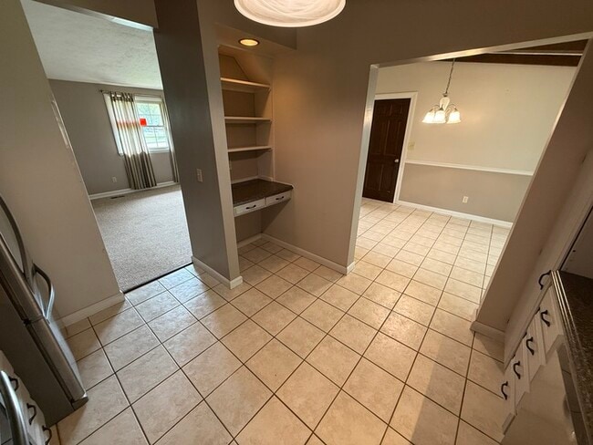 property at 1382 Northfield Dr