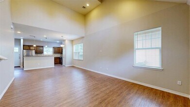 609 Peyton St, Unit R26-06D in College Station, TX - Building Photo - Building Photo