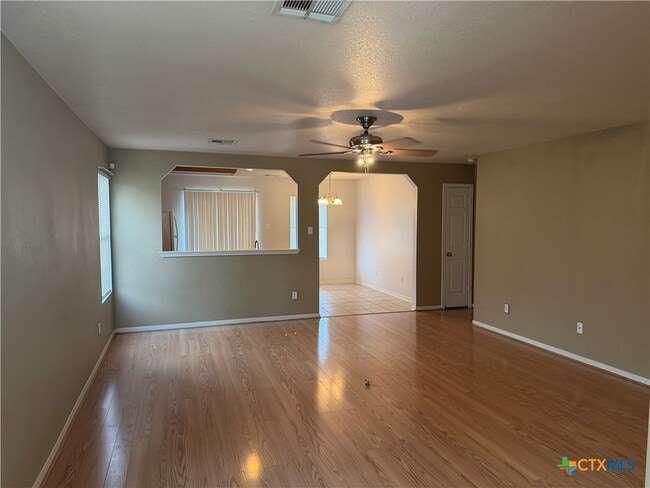 2300 Maedell Dr