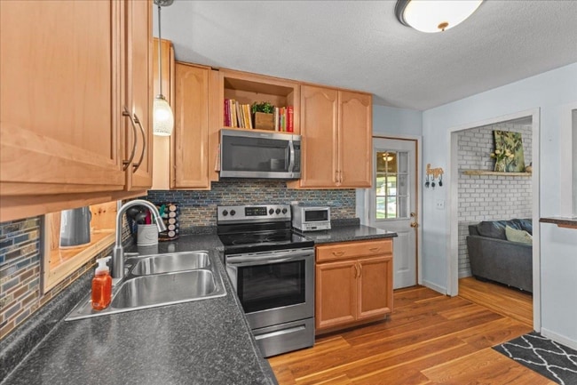 105 Gazo Ave in Burlington, VT - Building Photo - Building Photo