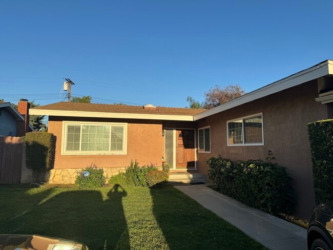property at 9224 Sophia Ave