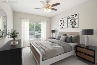 14522 N Nebraska Ave, Unit 204 in Tampa, FL - Foto de edificio - Building Photo