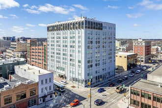 Courthouse Square - A 55+ Community in Ann Arbor, MI - Foto de edificio - Building Photo