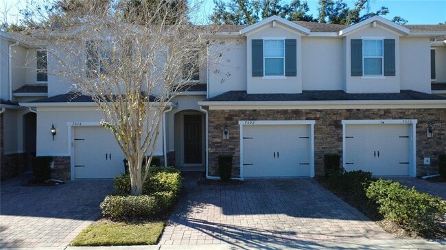 property at 7522 Aloma Pines Ct