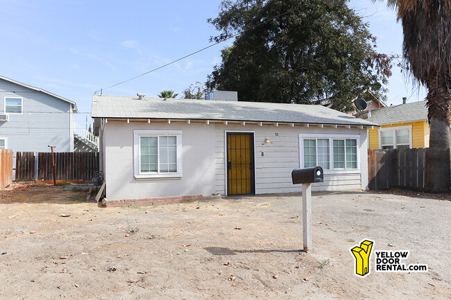 property at 711 N Brown St