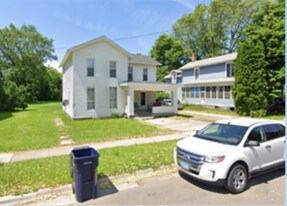 314 S Jackson St in Janesville, WI - Building Photo