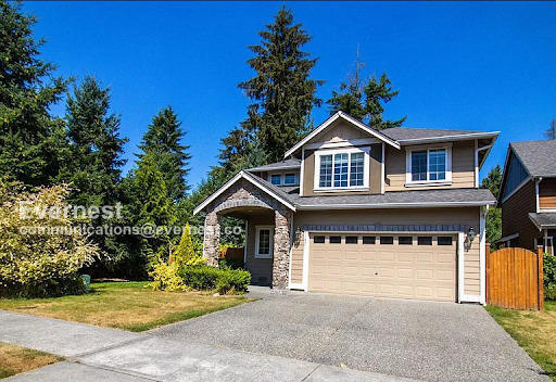 11827 2nd St SE in Lake Stevens, WA - Foto de edificio