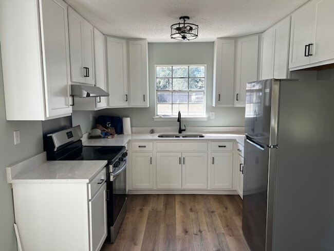 2056 Mesa Dr in Semmes, AL - Building Photo - Building Photo