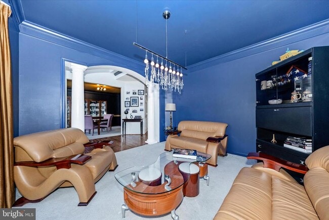 property at 1504 Larel Ct