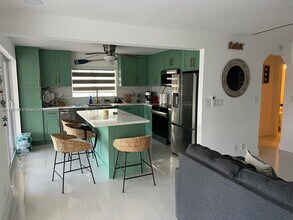 27346 Martinique Ln in Summerland Key, FL - Building Photo - Building Photo
