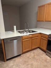 17580 Haralson Dr in Eden Prairie, MN - Building Photo - Building Photo